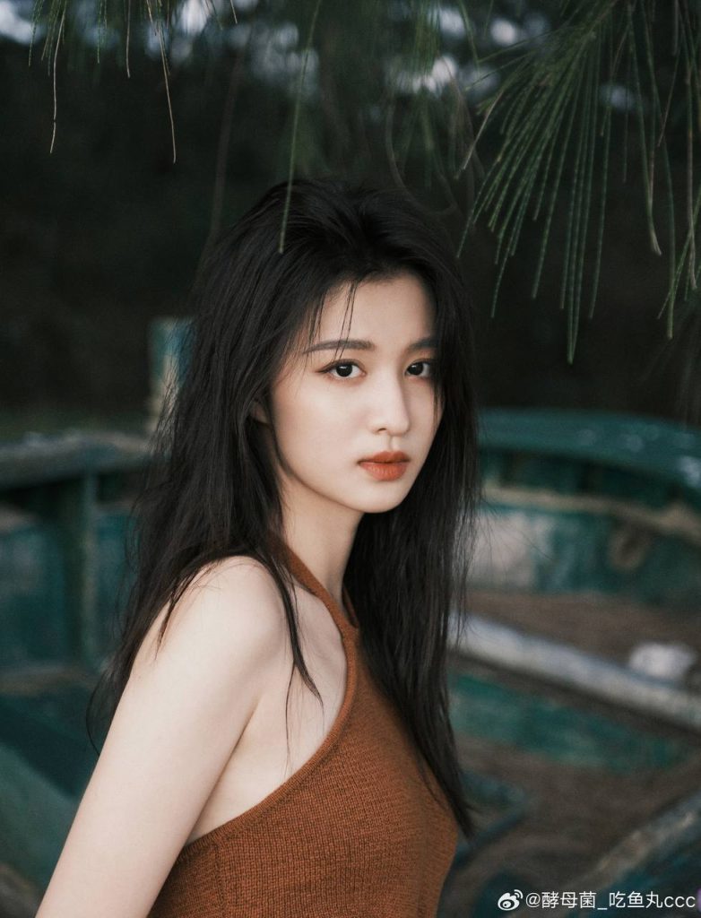 王楚然 原图去衣-脱衣论坛-社区-秘密图库