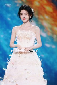 鞠婧祎 原图去衣-脱衣论坛-社区-秘密图库