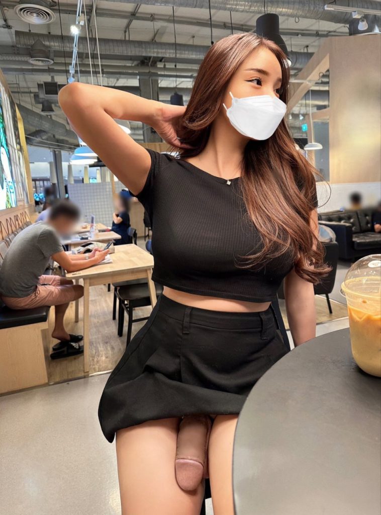 图片[1]-巨乳美妖女王超大的巨根【3P+5V】-秘密图库